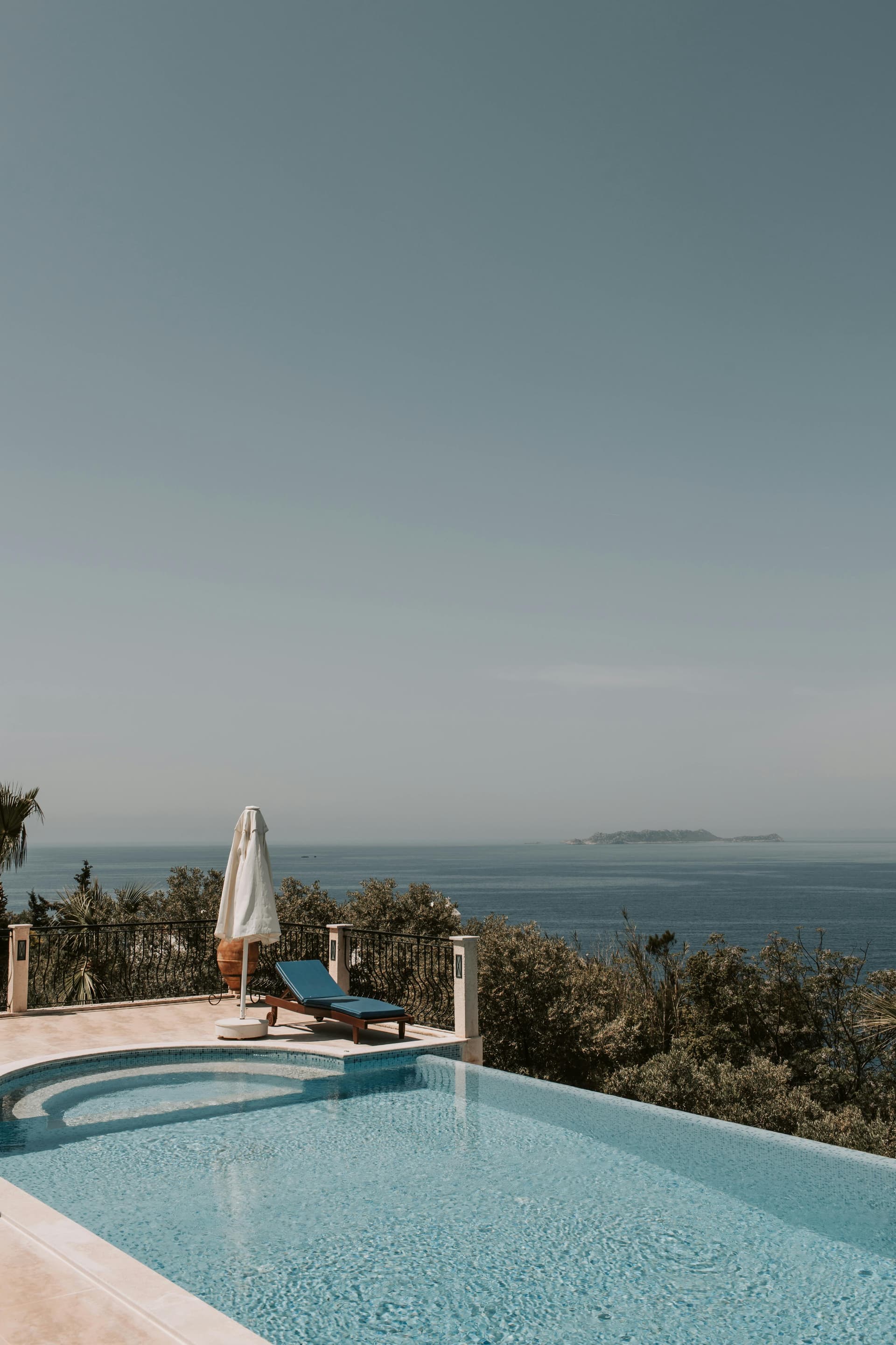 Lüks Deniz Manzaralı Villa